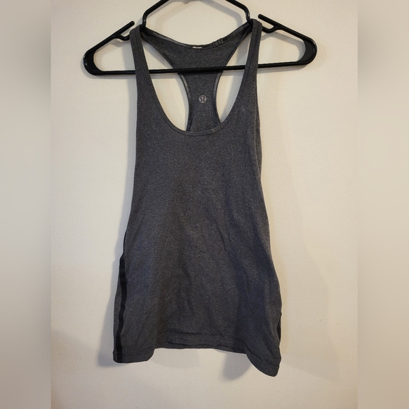 Lululemon tank - Picture 1 of 2